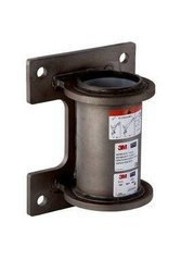 Podstawa żurawika 3M™ DBI-SALA® HC ze stali nierdzewnej do przestrzeni zamkniętych montowana na ścianie